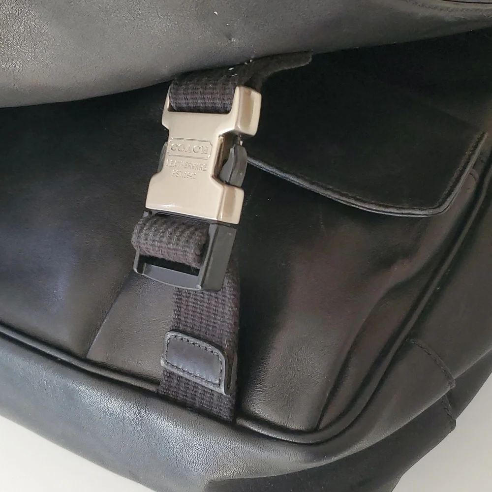 Coach Men's Large Leather Messenger Bag